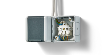 Doppelsteckdose mit Trennsteg bei Elektro-Dienst GmbH Zella-Mehlis in Zella-Mehlis