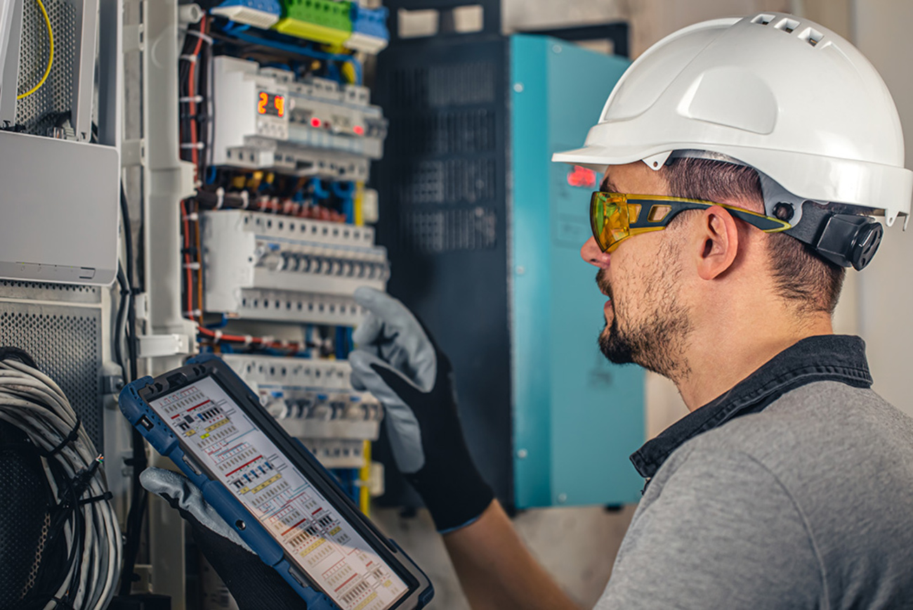 Industrie und Gewerbe bei Elektro-Dienst GmbH Zella-Mehlis in Zella-Mehlis
